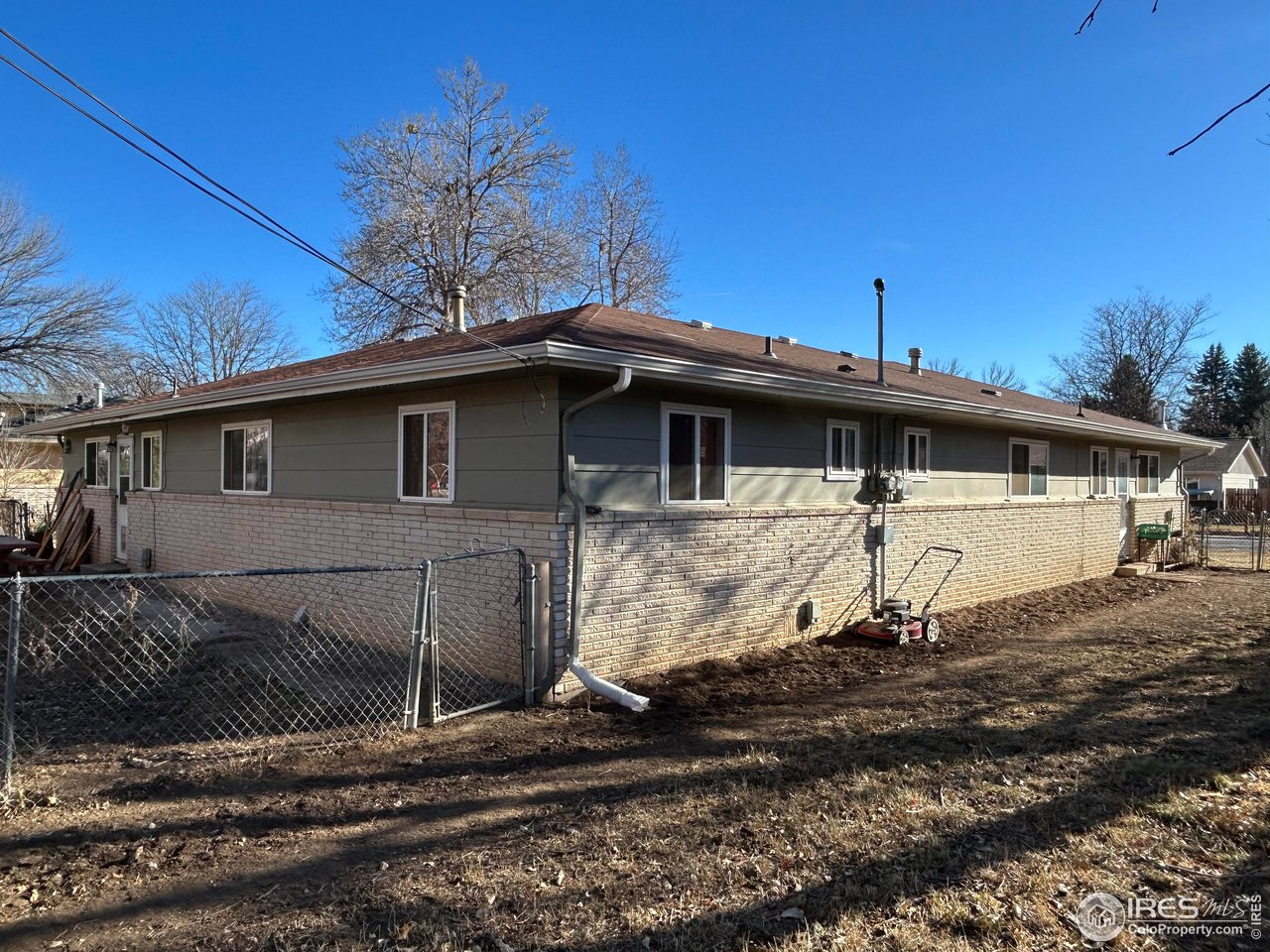 2428-2430 Clearview Ave