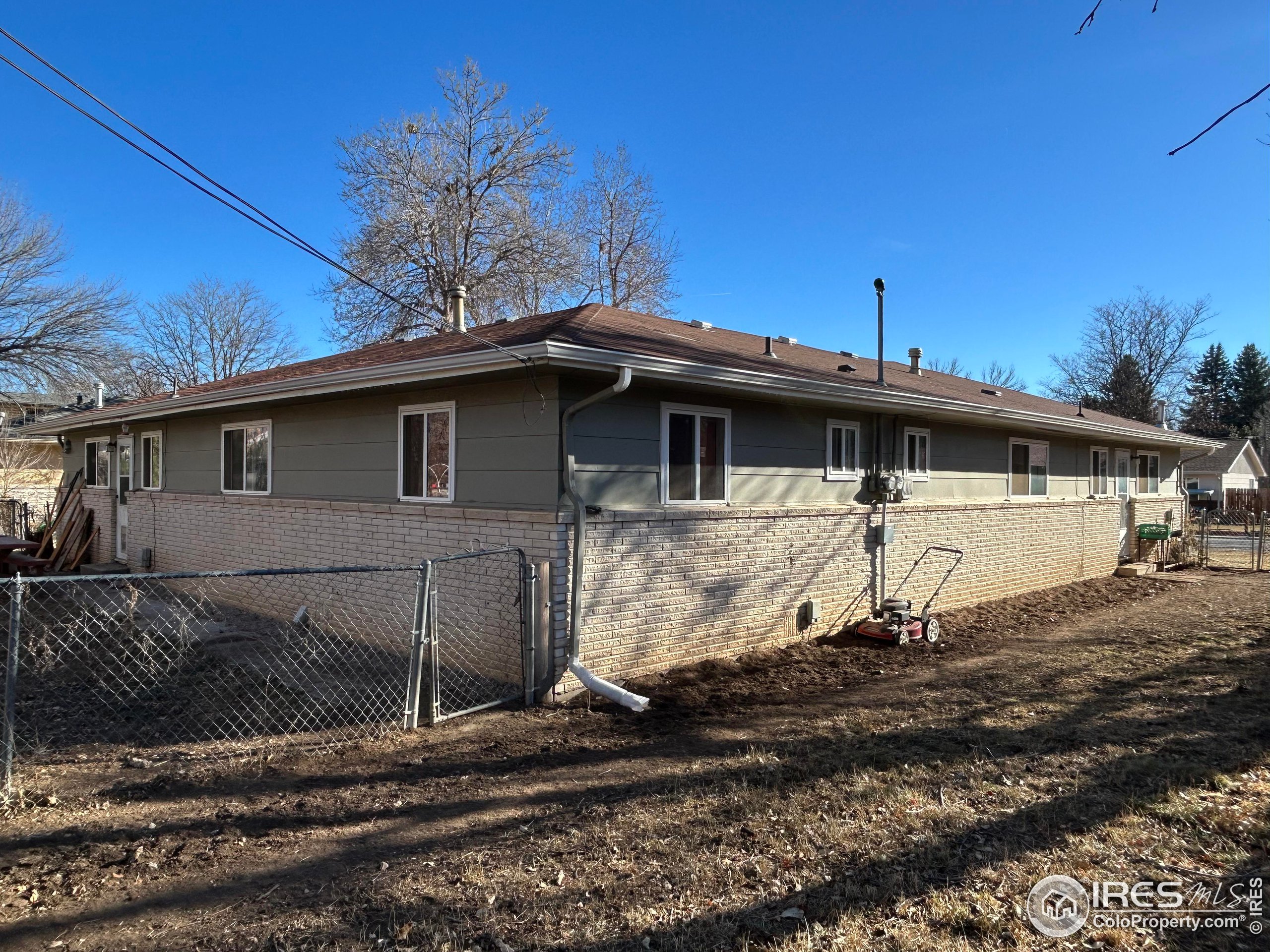 2428-2430 Clearview Ave