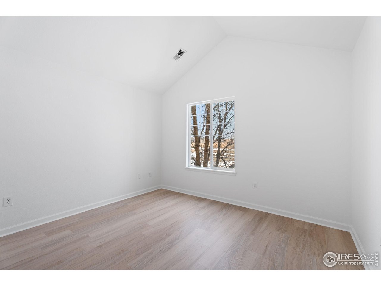 4675 Hahns Peak Dr 203