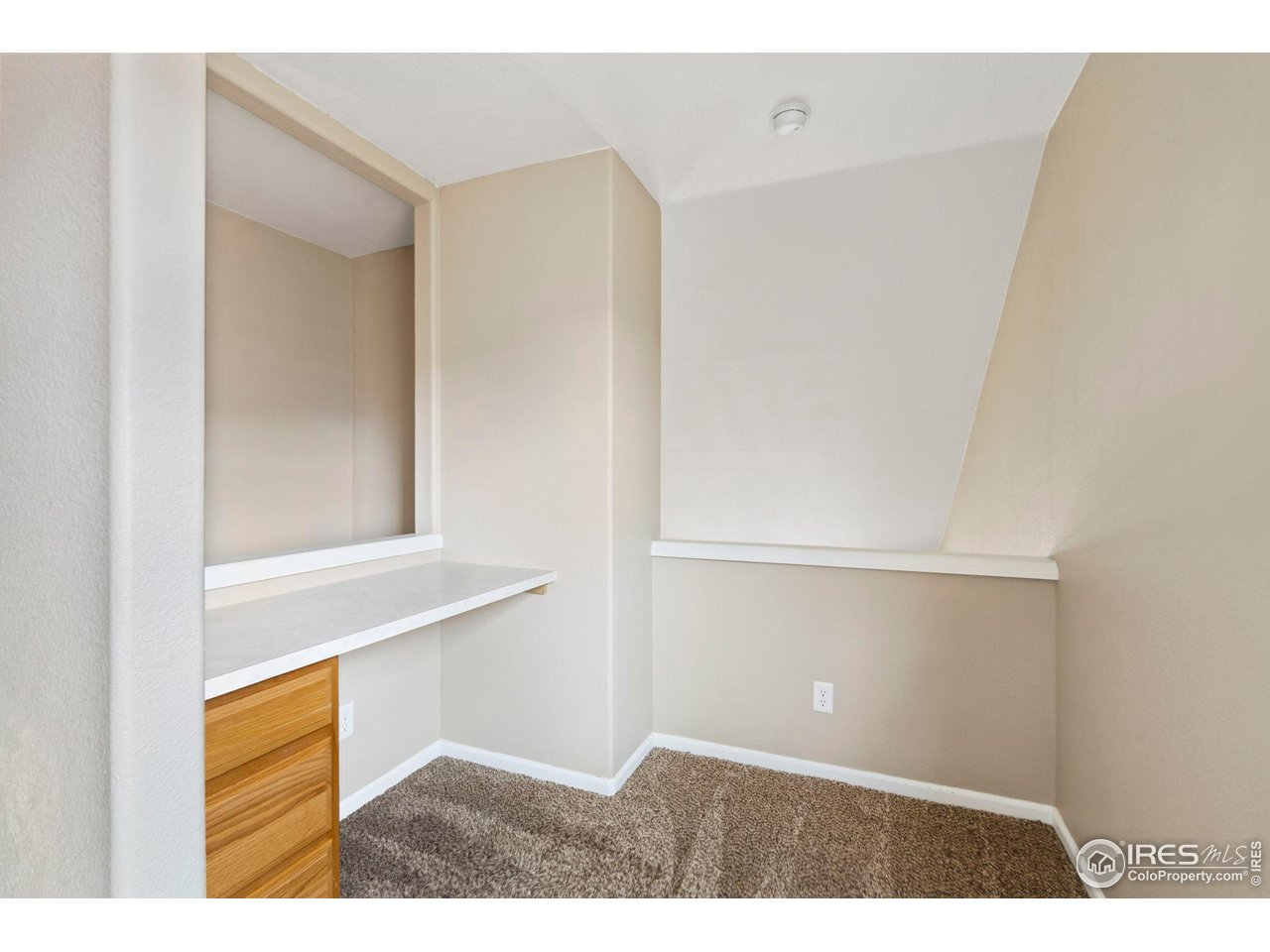 2127 Copper Creek Dr E