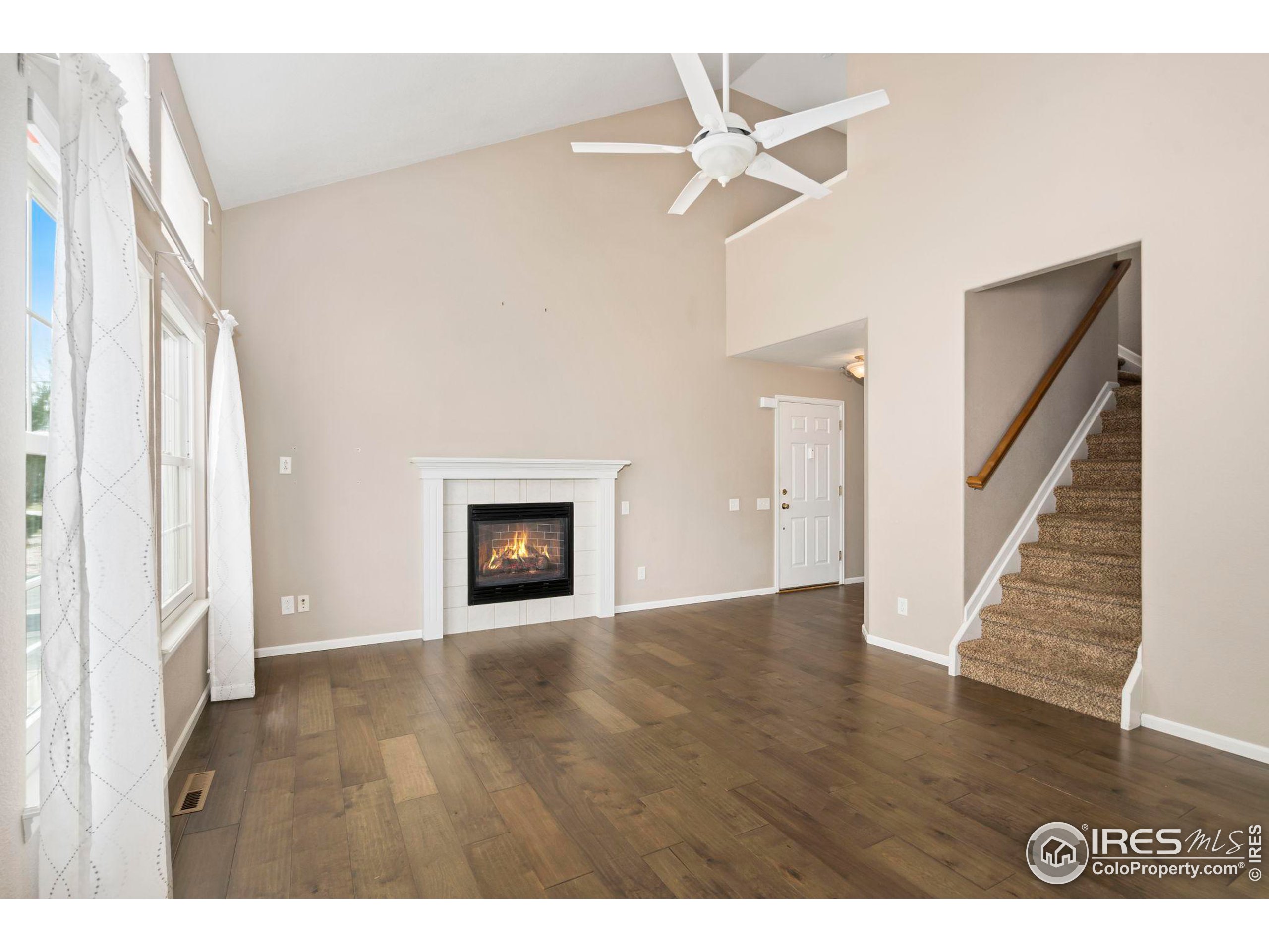 2127 Copper Creek Dr E