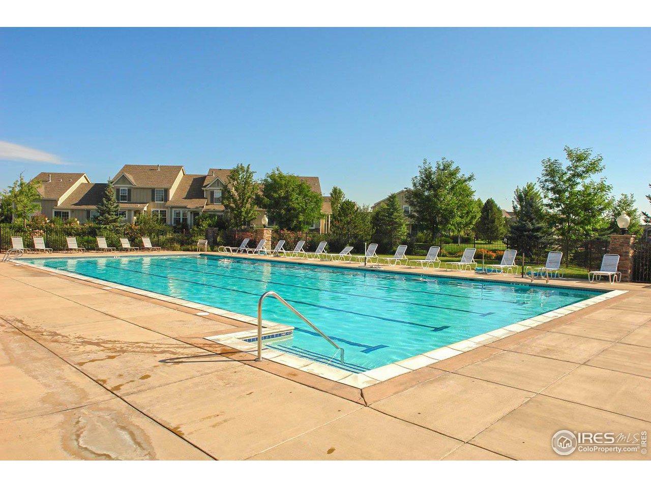 2127 Copper Creek Dr E