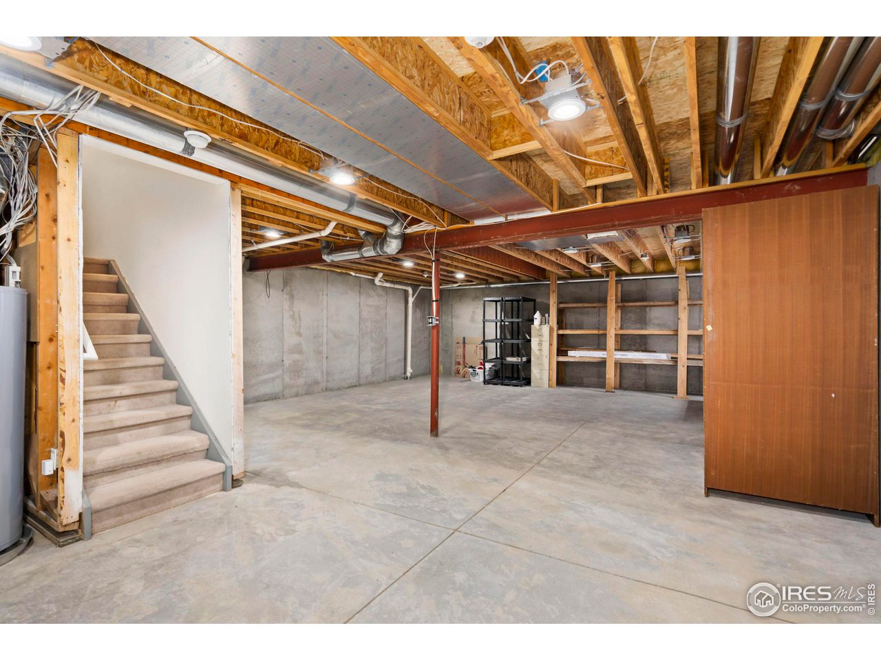 2127 Copper Creek Dr E