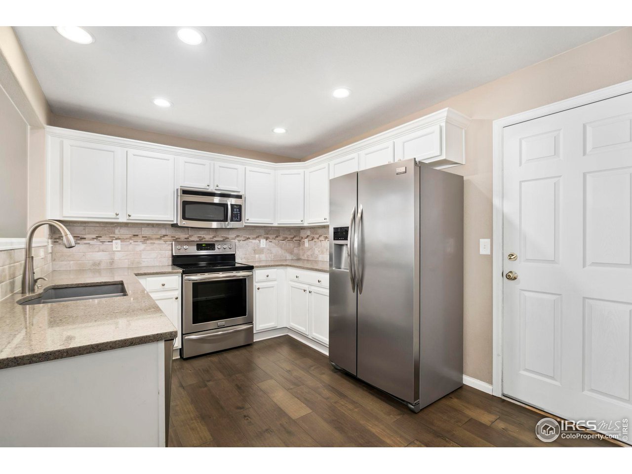 2127 Copper Creek Dr E