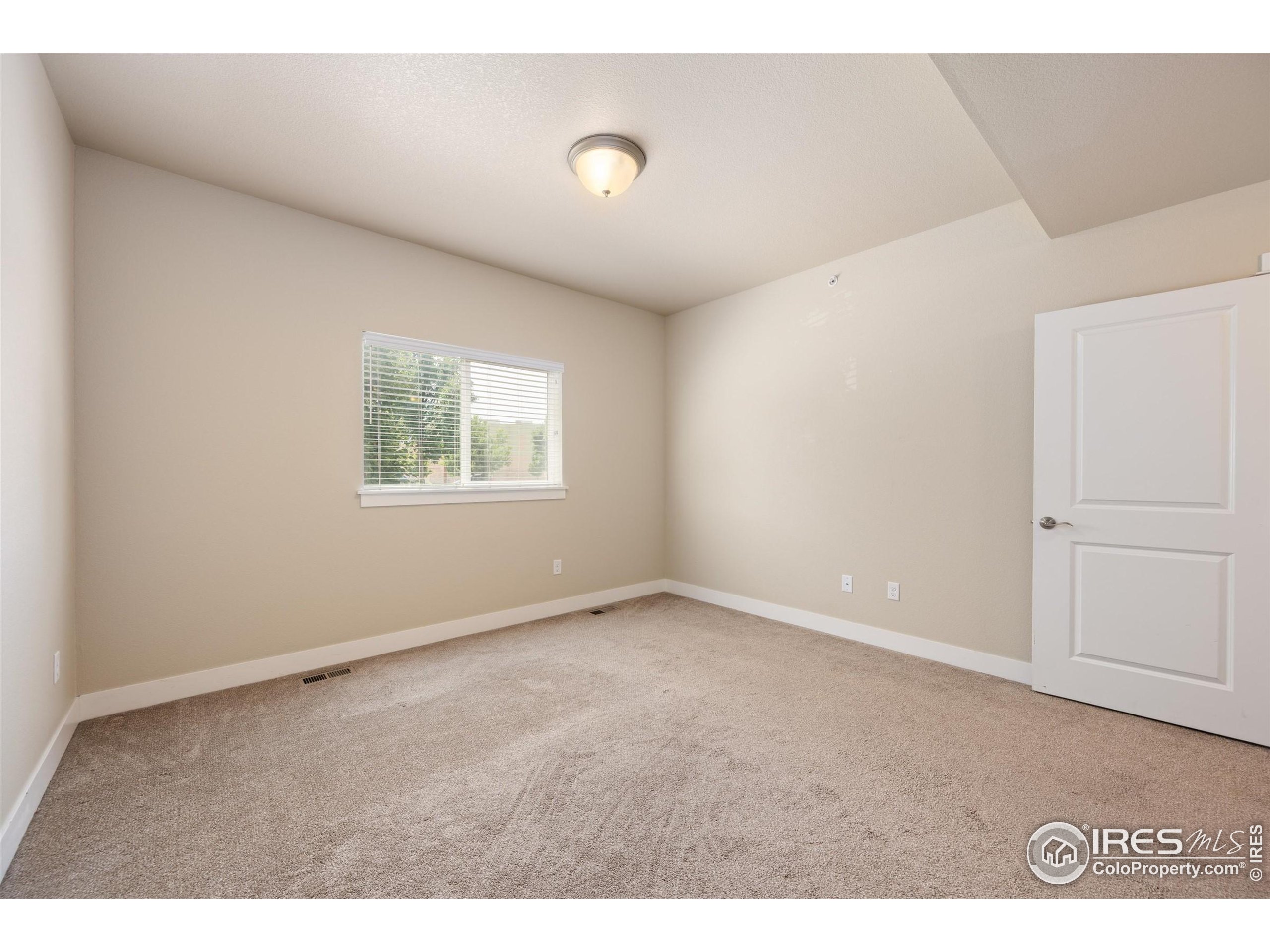 2608 Kansas Dr C119