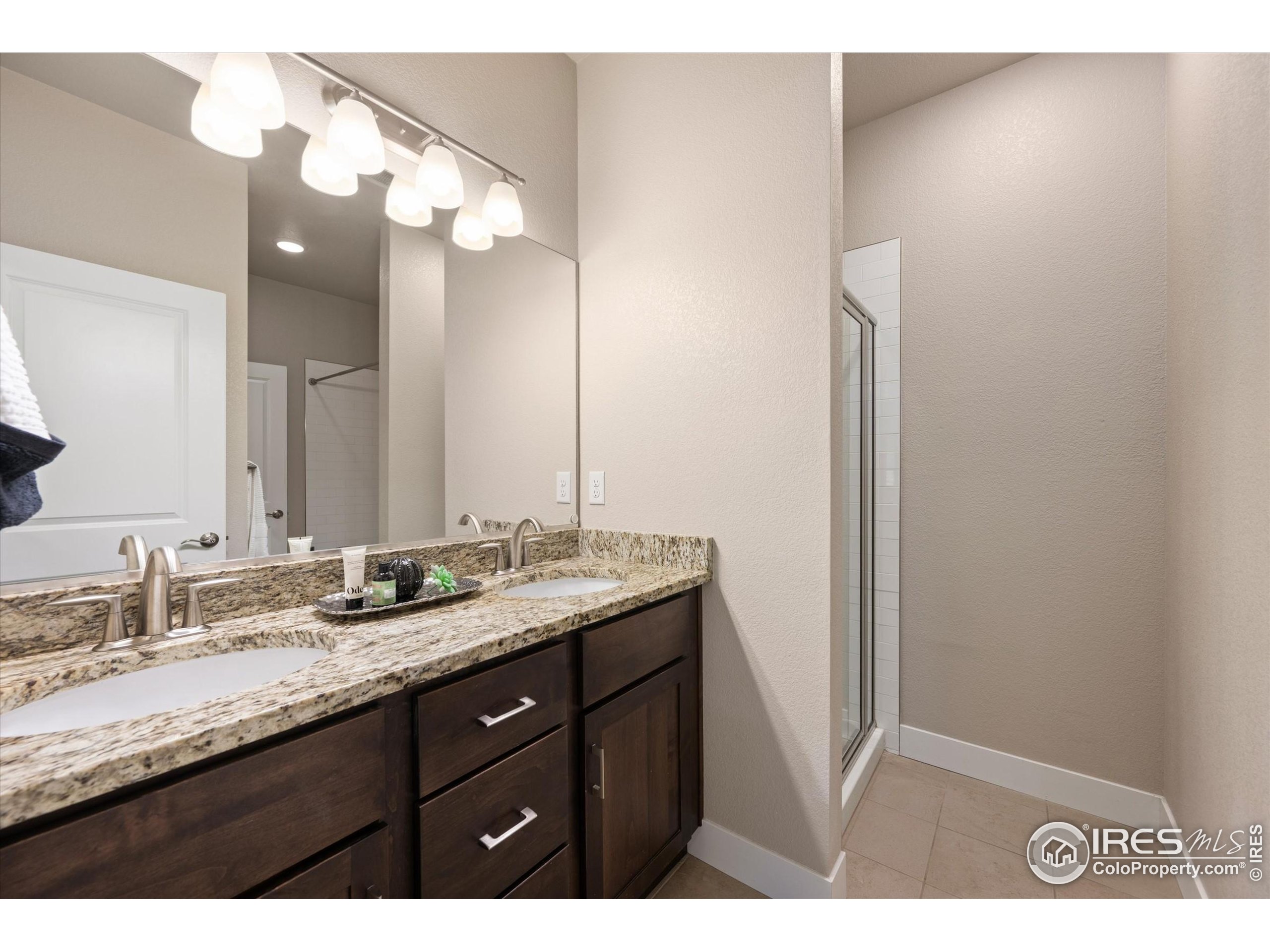 2608 Kansas Dr C119
