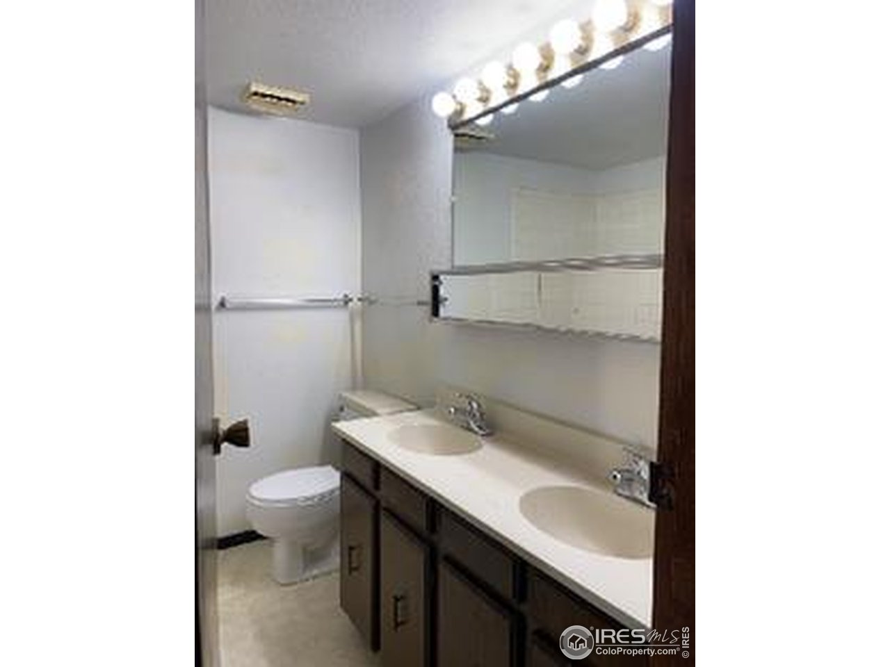 1705 Heatheridge Rd L-105