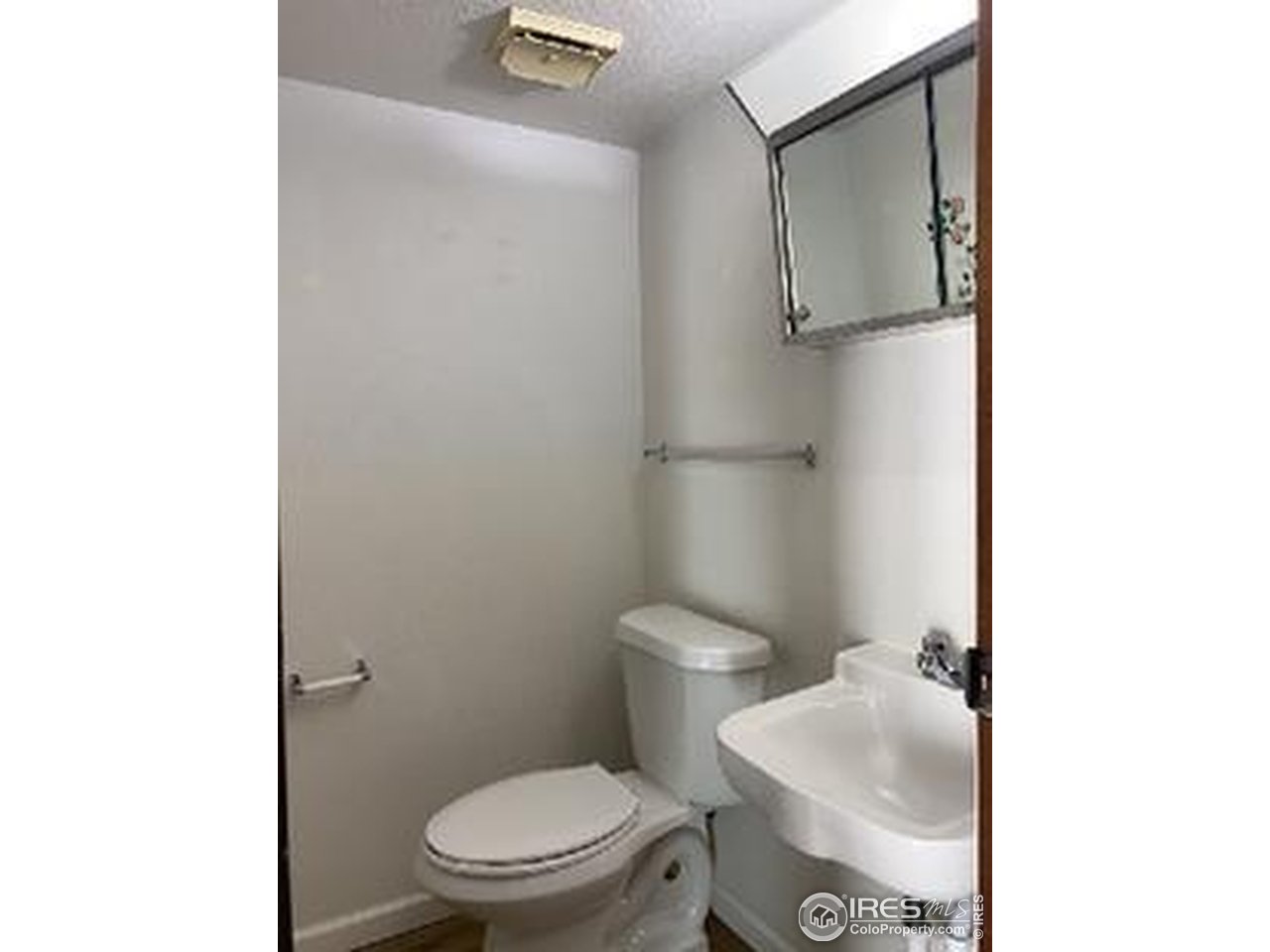 1705 Heatheridge Rd L-105