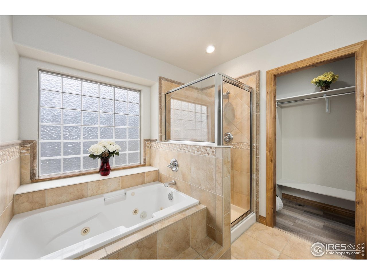 2086 Cape Hatteras Dr