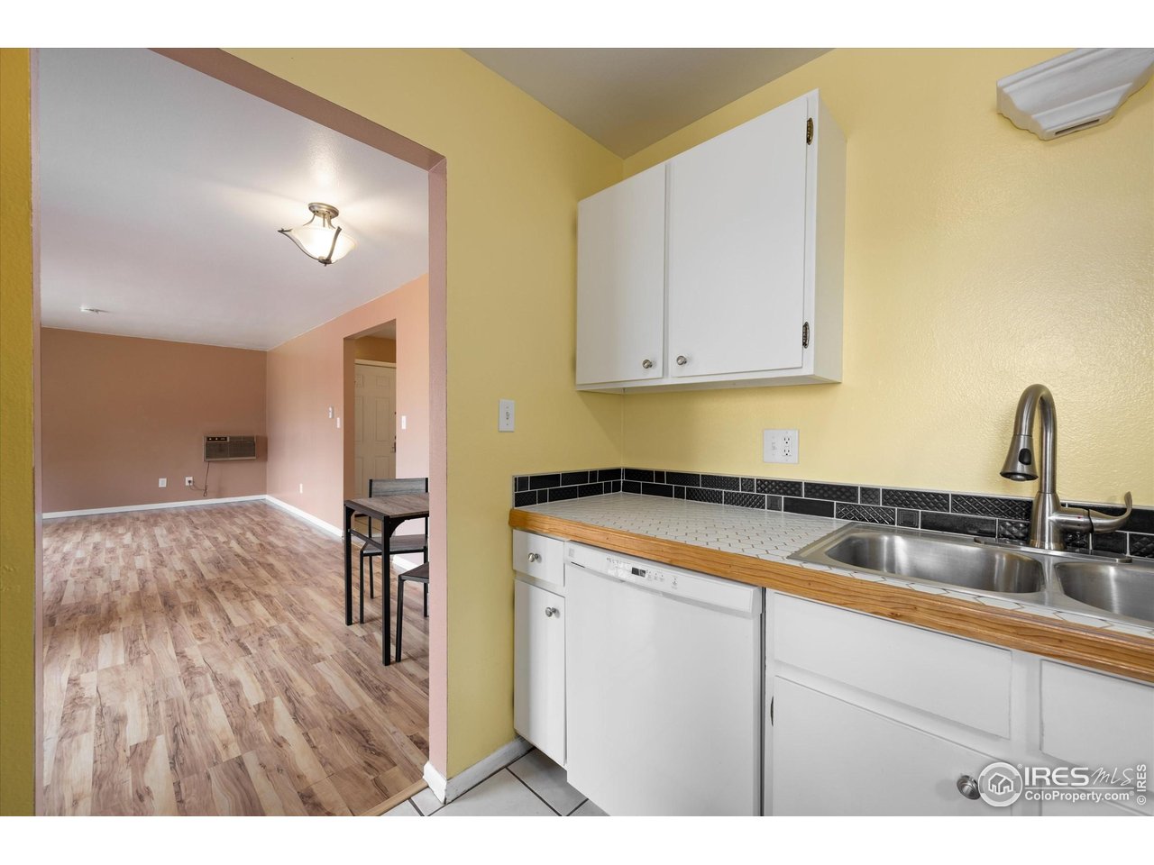 1625 W Elizabeth St B3