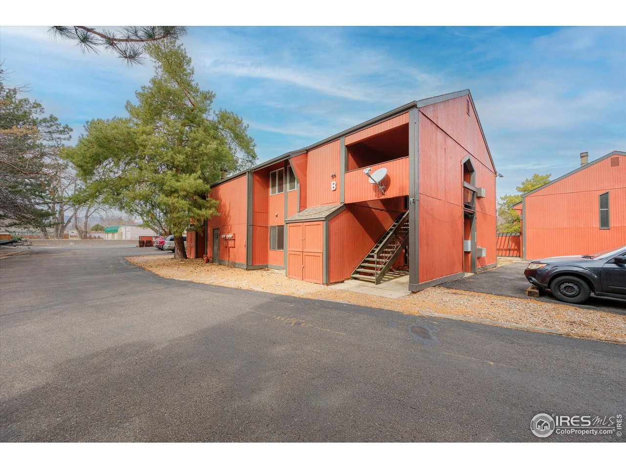 1625 W Elizabeth St B3