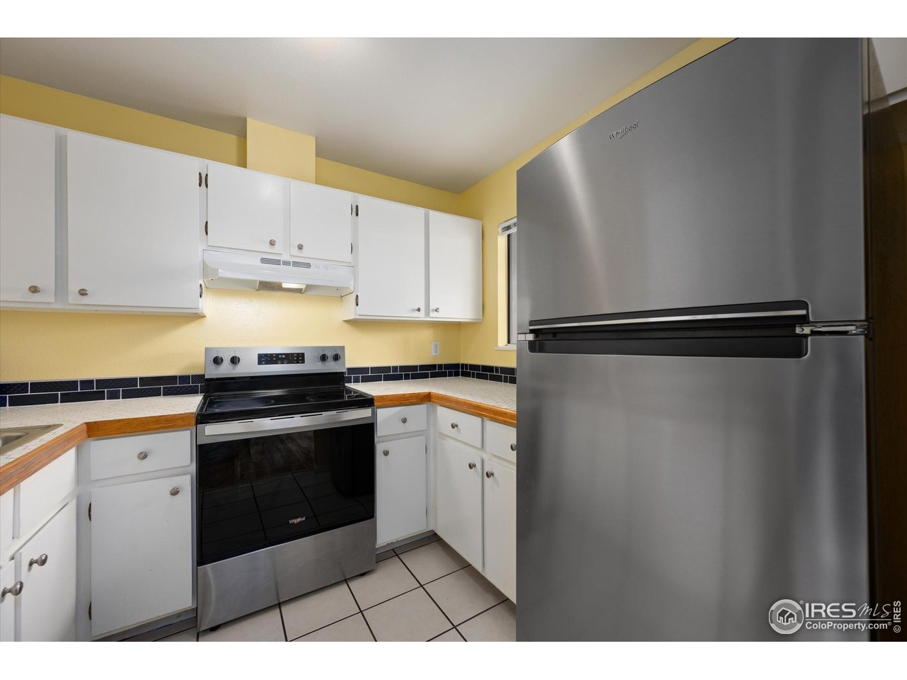 1625 W Elizabeth St B3