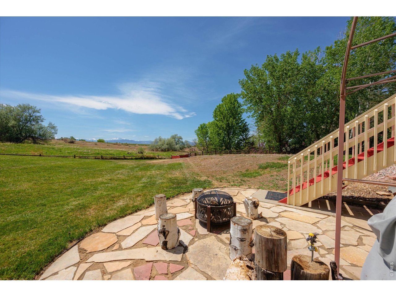 4330 Crane Ct