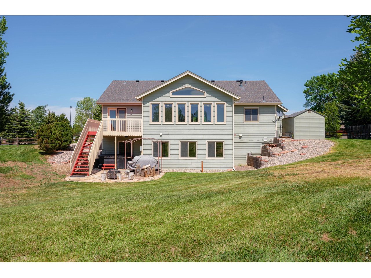 4330 Crane Ct