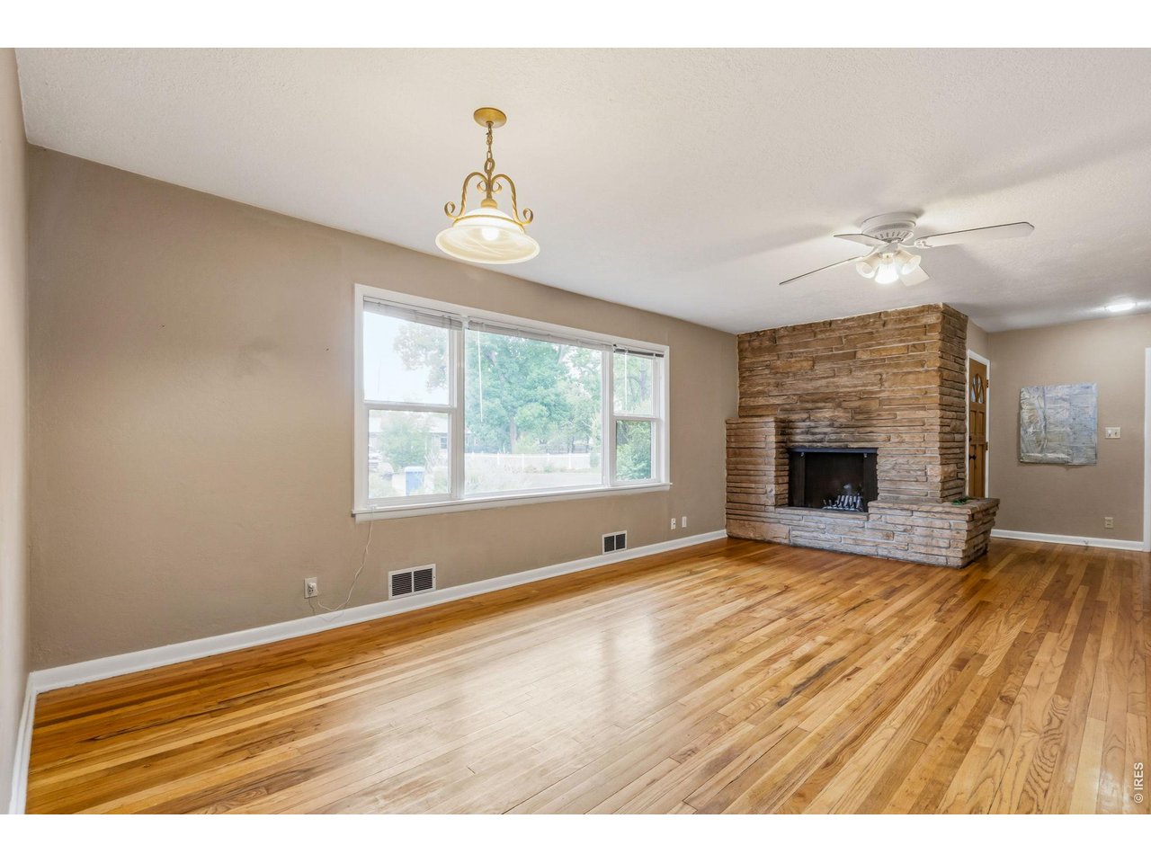 1709 Dale Ct
