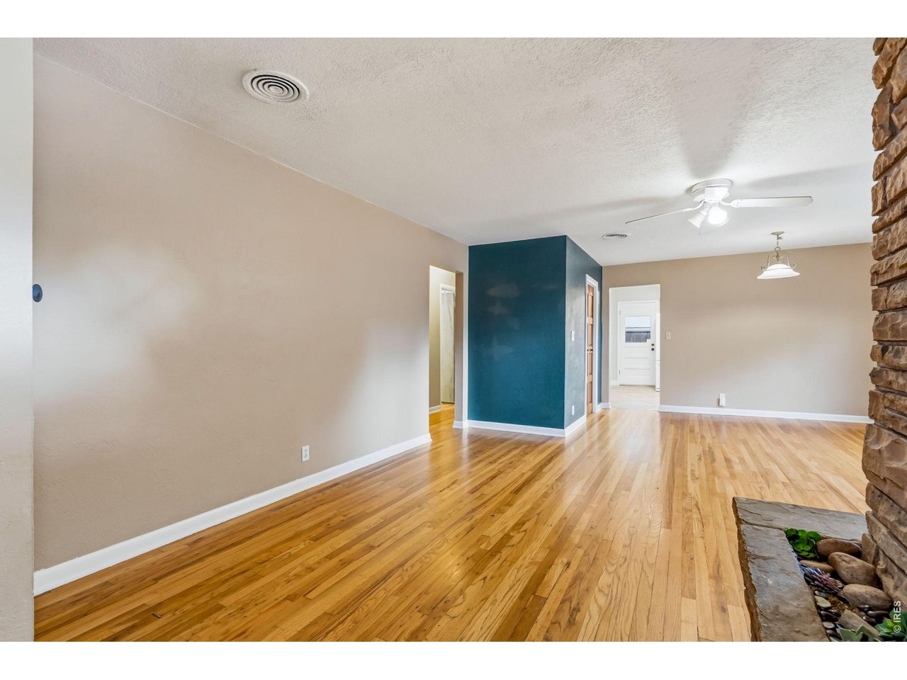 1709 Dale Ct