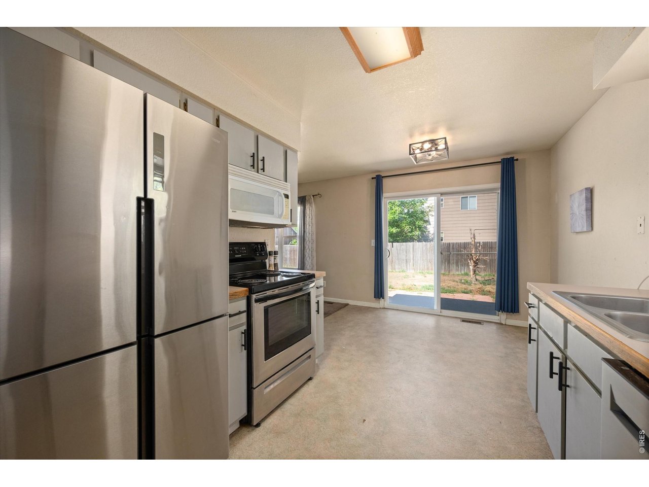 4745 Everglade Ct