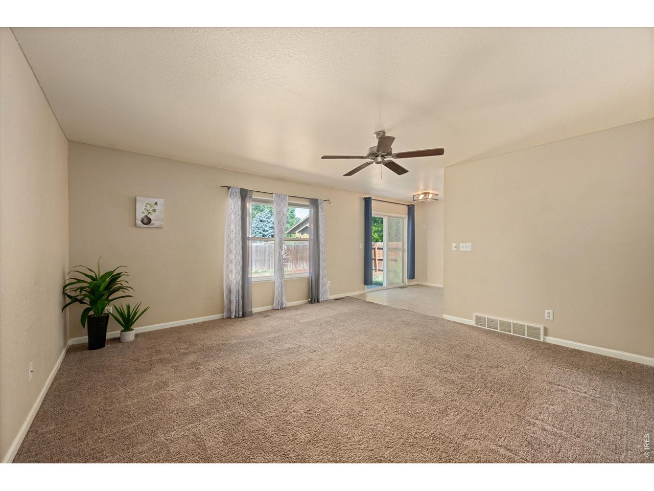 4745 Everglade Ct