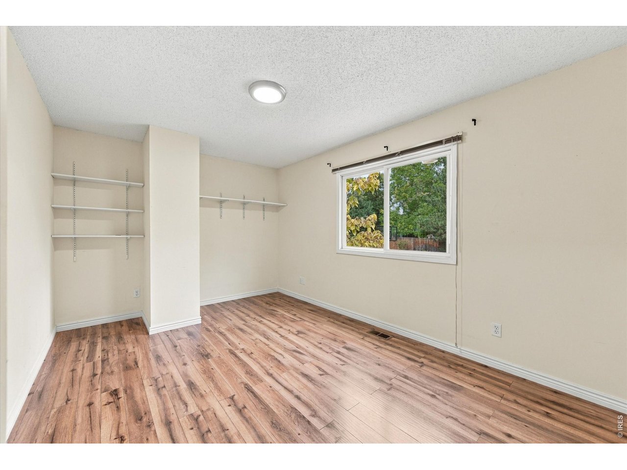 3349 Hickok Dr
