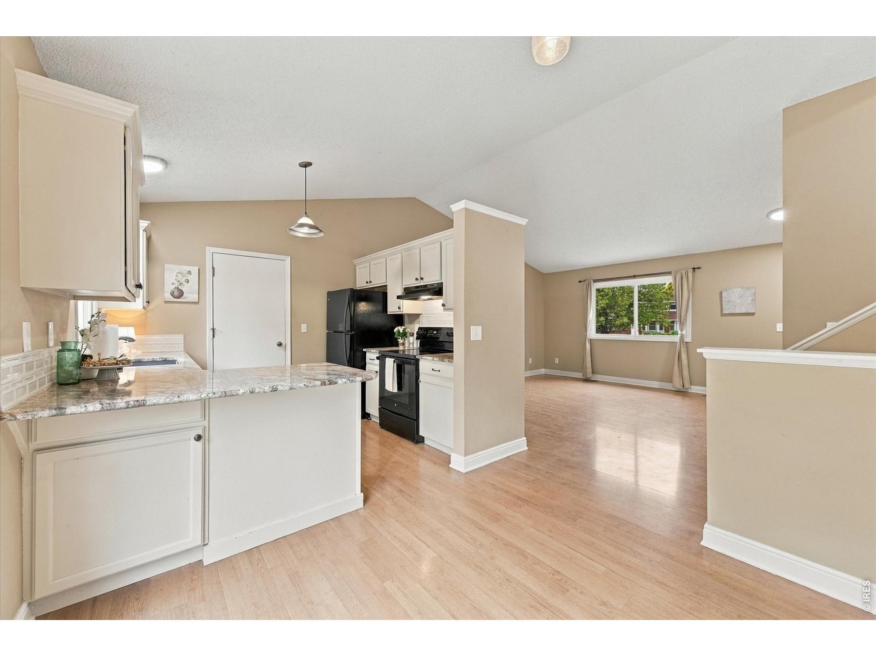 3349 Hickok Dr