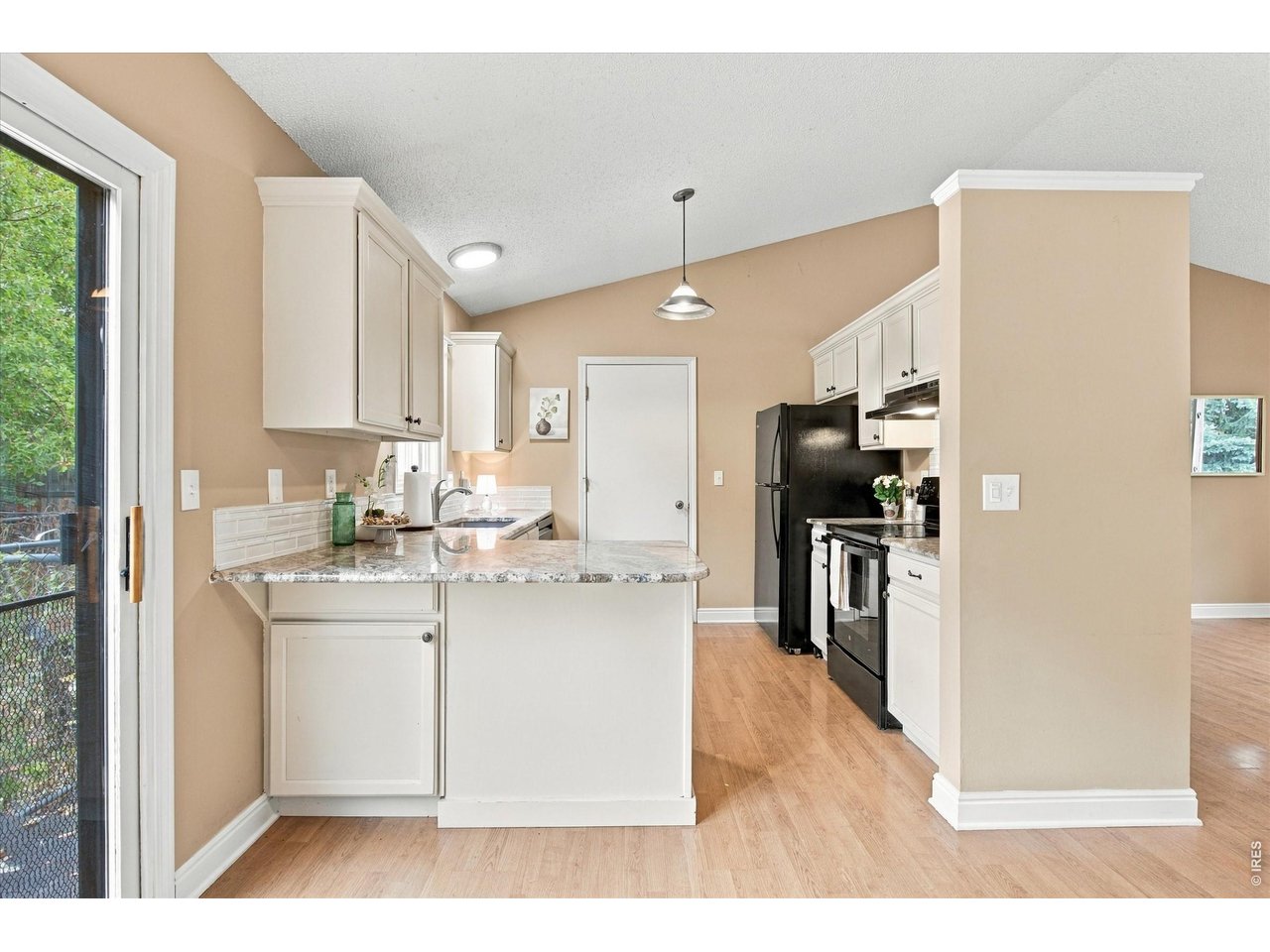 3349 Hickok Dr