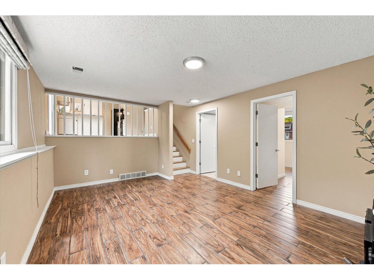3349 Hickok Dr