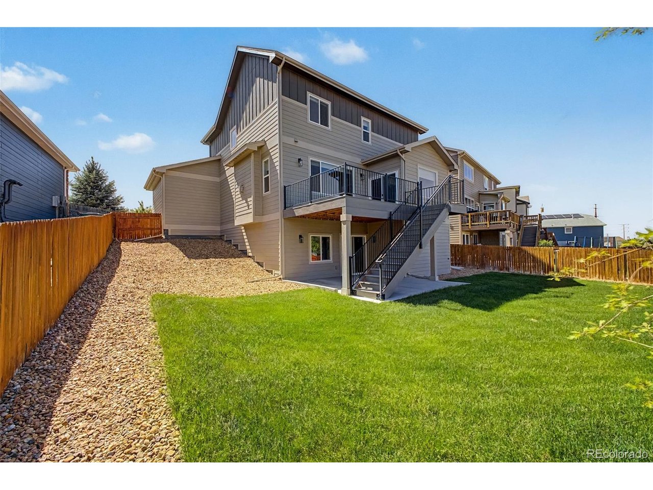 962 Campfire Dr