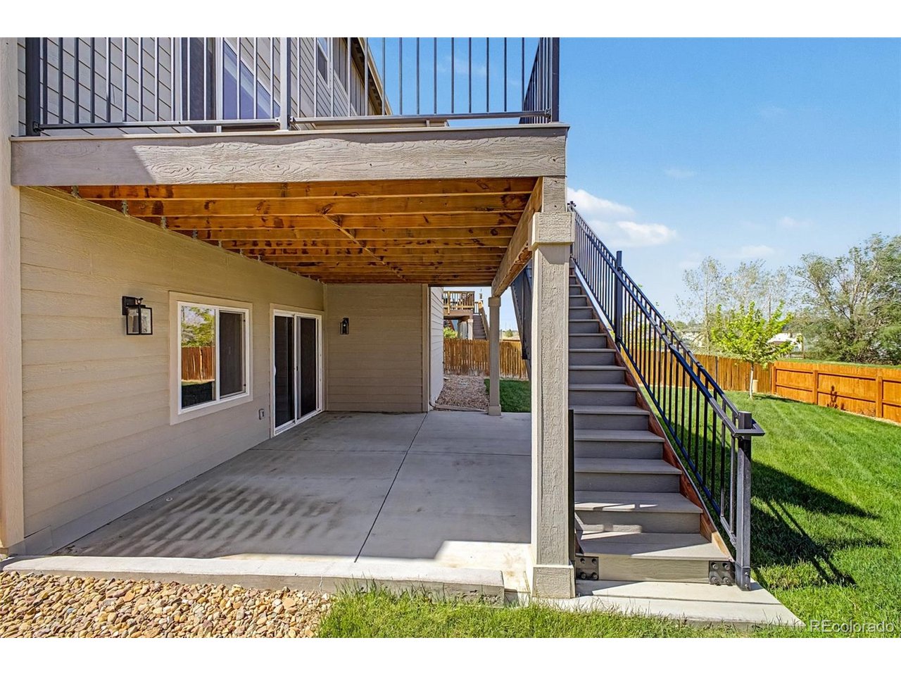 962 Campfire Dr