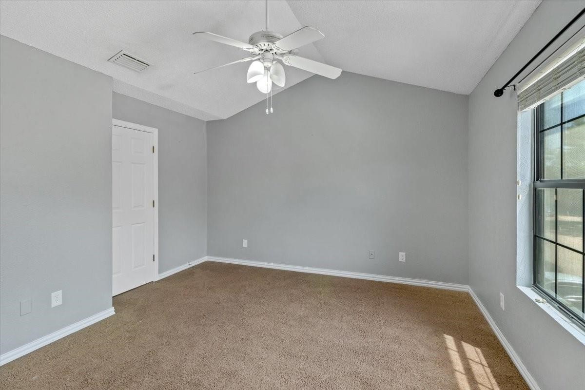 234 Samuel Boulevard P 1