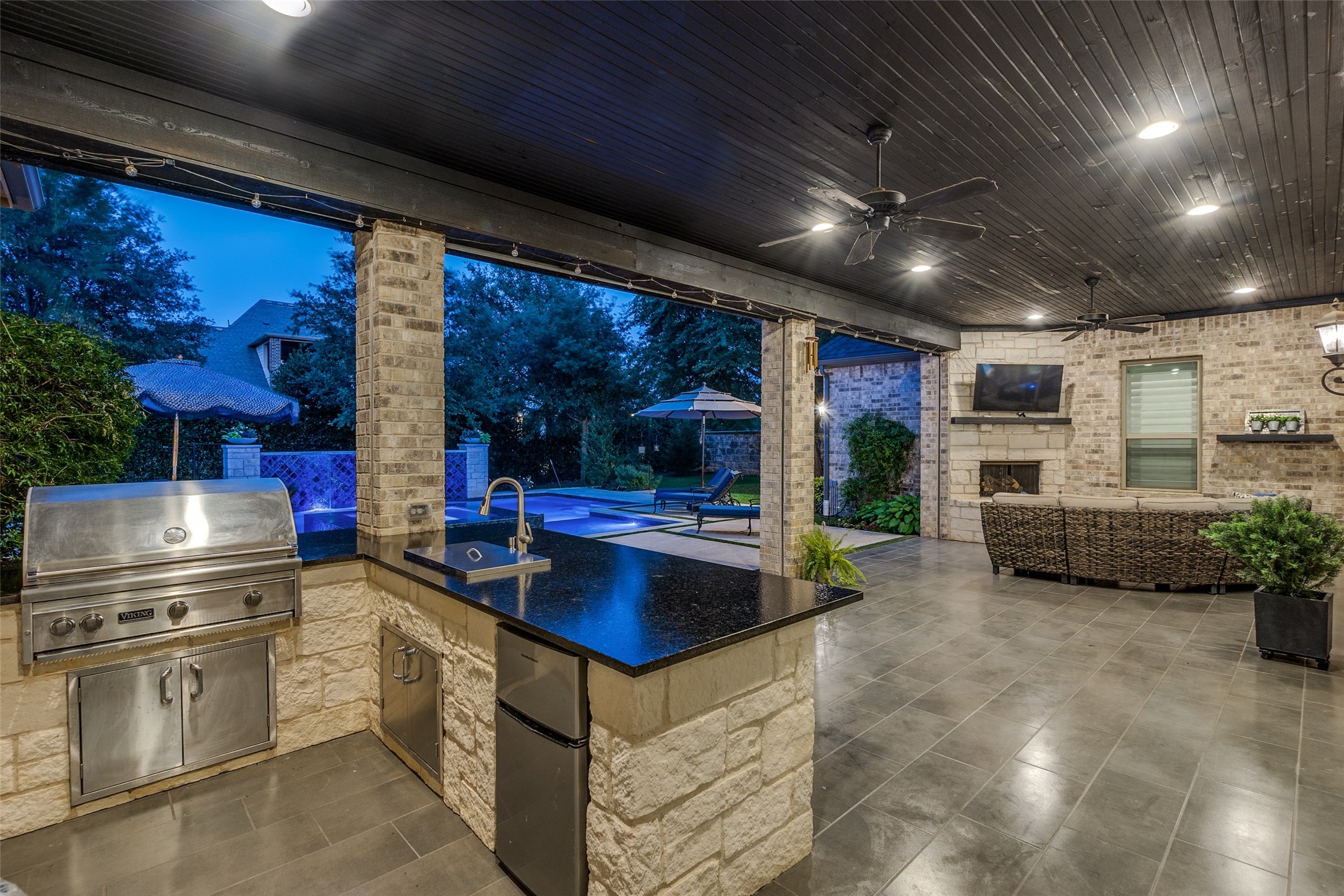 1001 Tennyson Drive