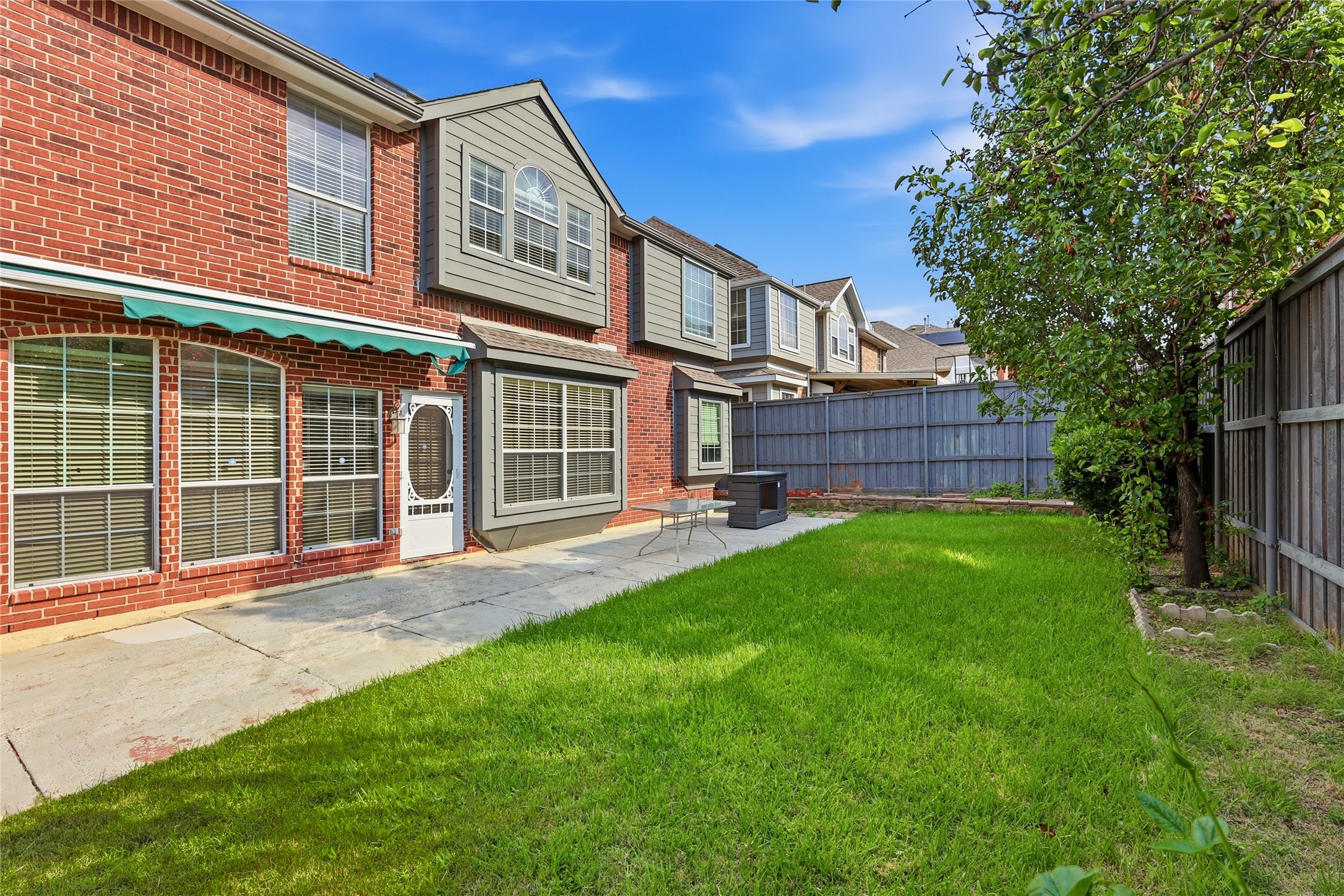 1229 Tioga Drive