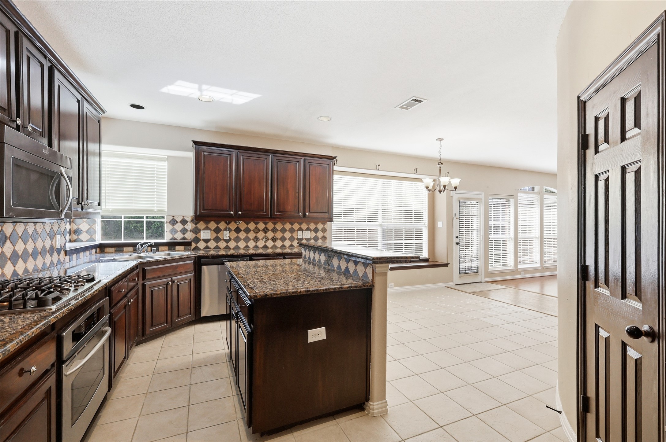1229 Tioga Drive