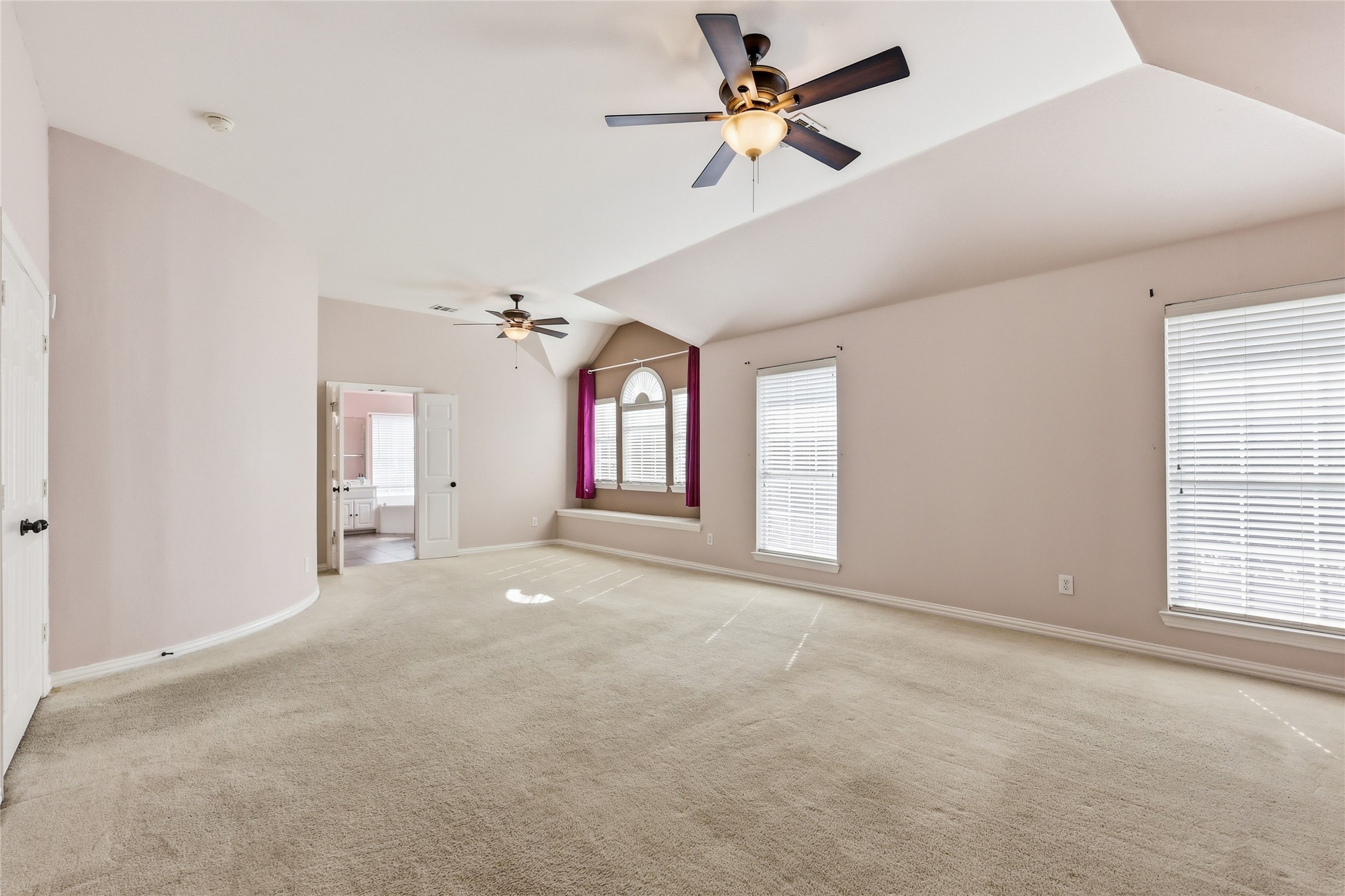 1229 Tioga Drive