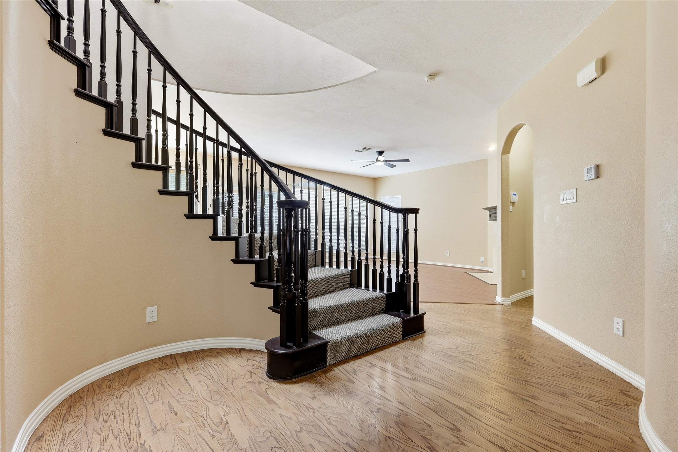 1229 Tioga Drive