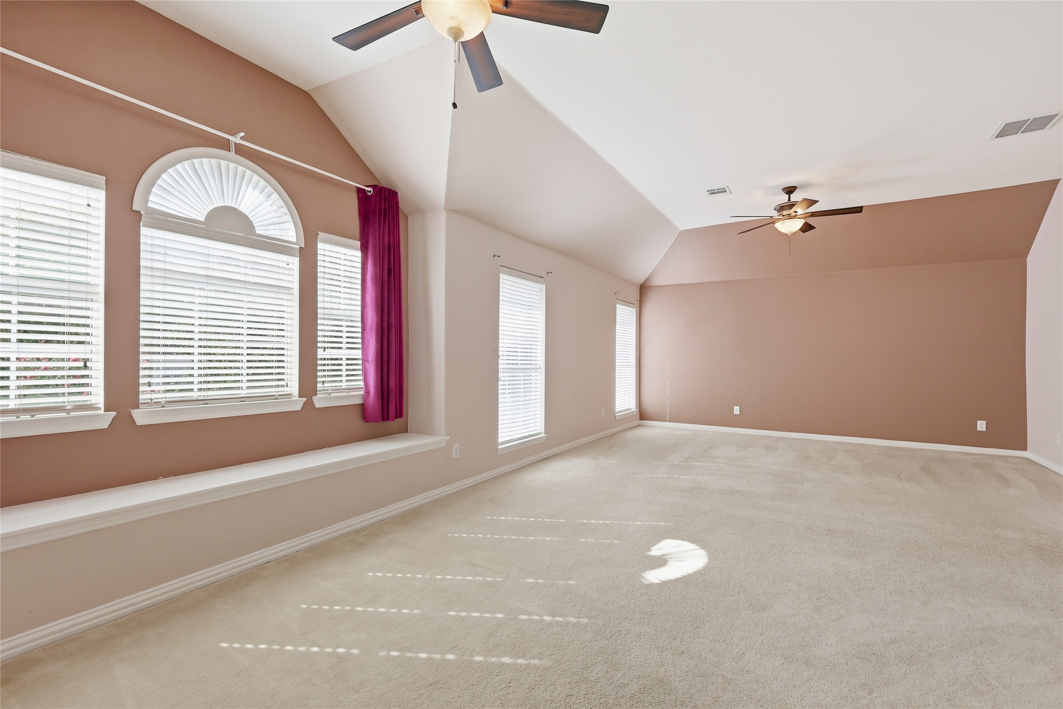 1229 Tioga Drive