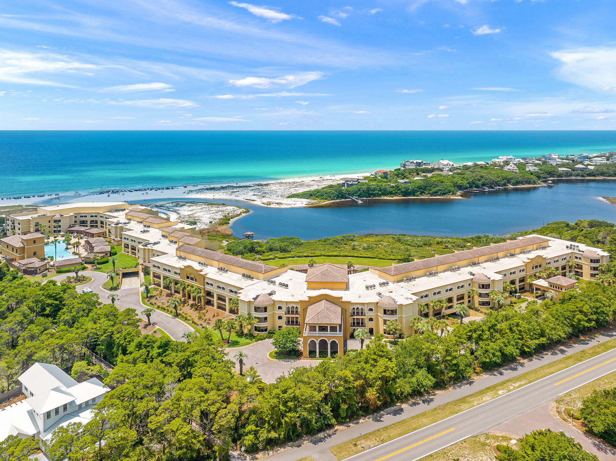 1363 W County Highway 30A UNIT 1119