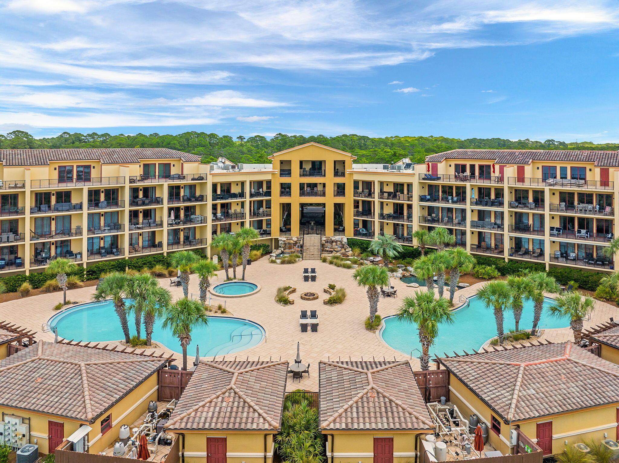 1363 W County Highway 30A UNIT 1119