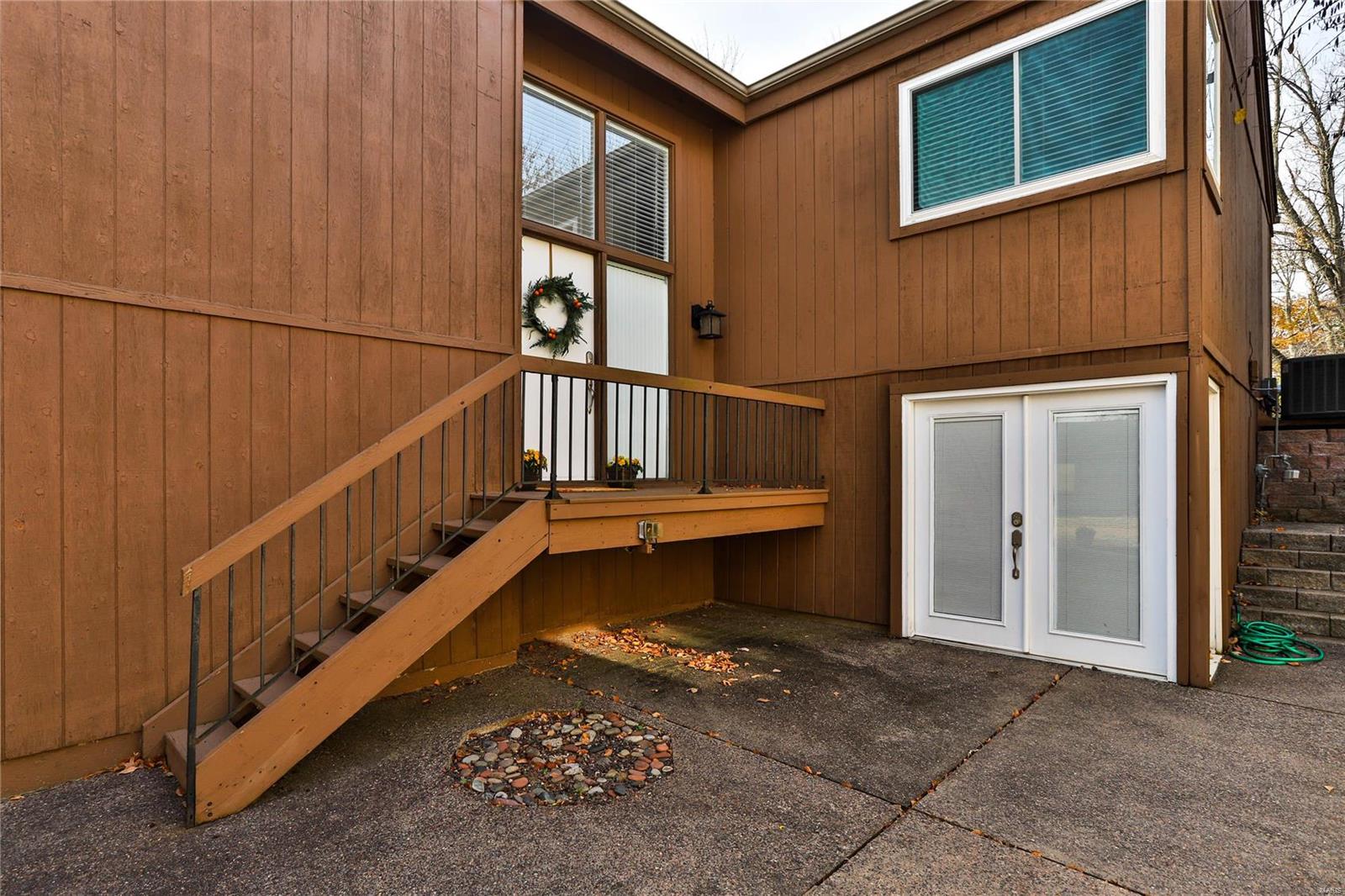 973 Beacon Woods Court