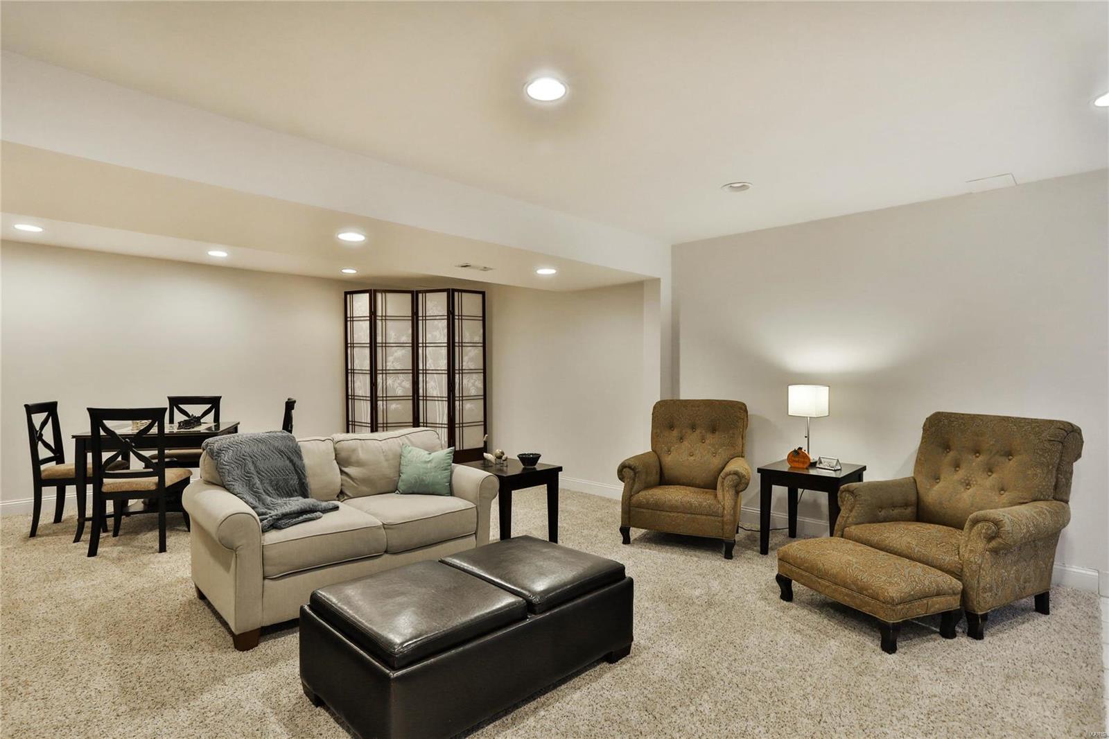 973 Beacon Woods Court