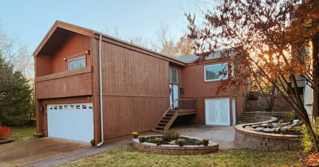 973 Beacon Woods Court