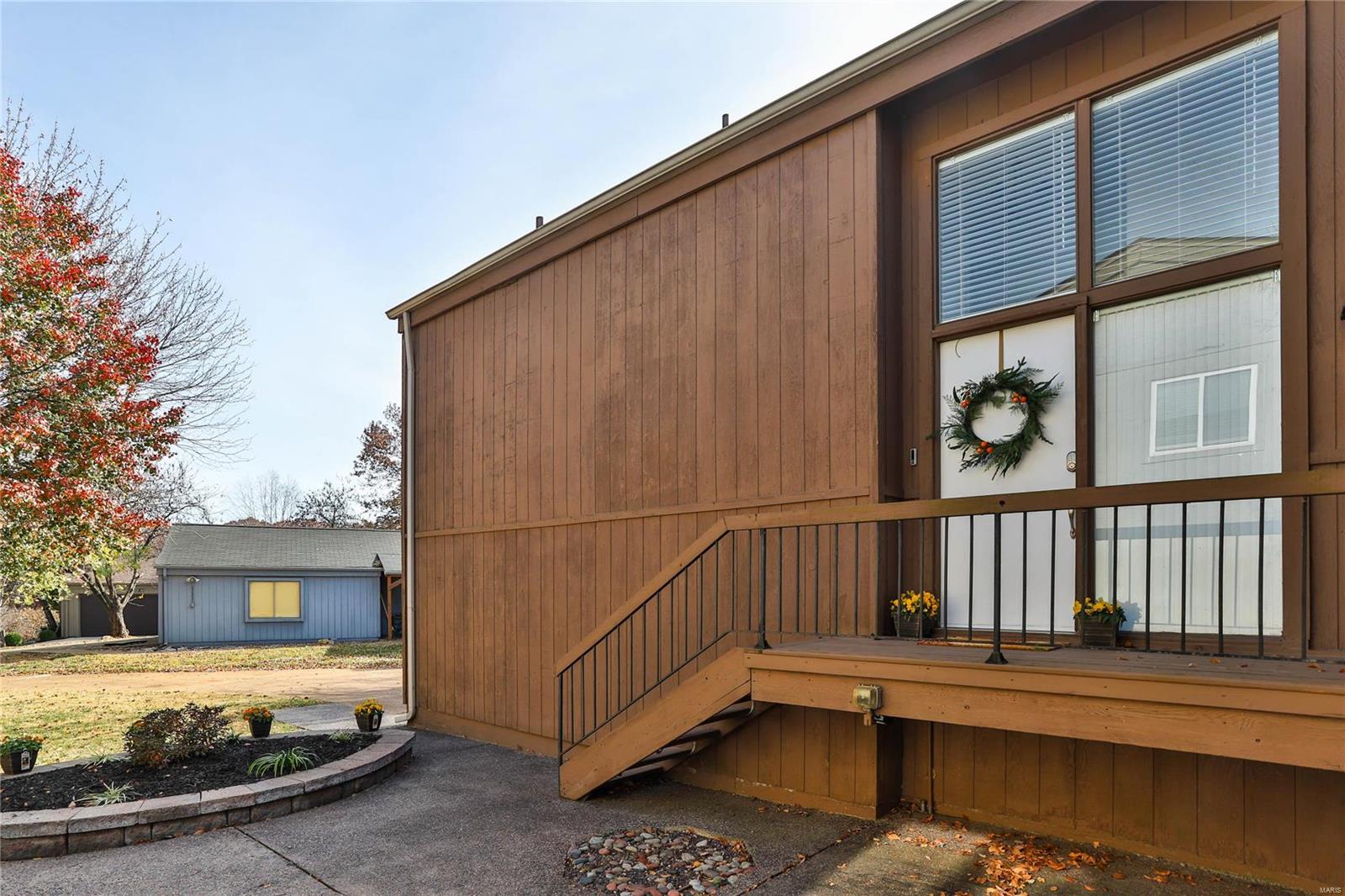 973 Beacon Woods Court