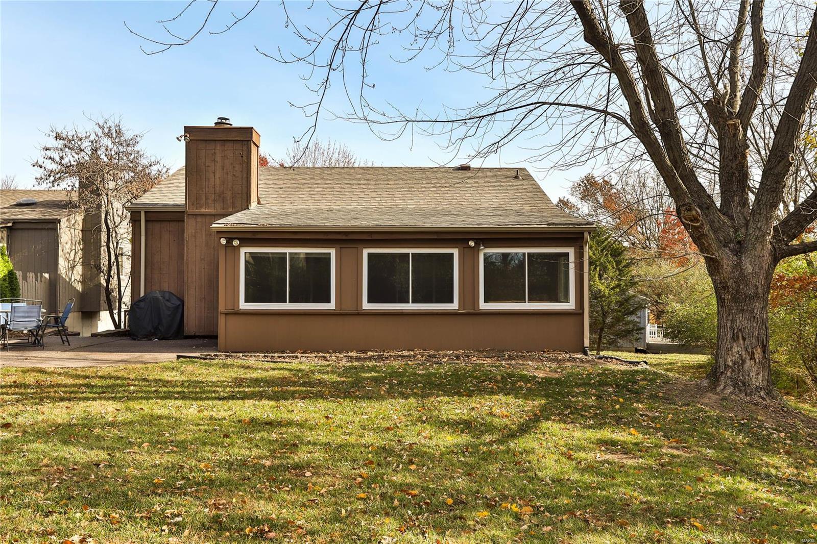 973 Beacon Woods Court