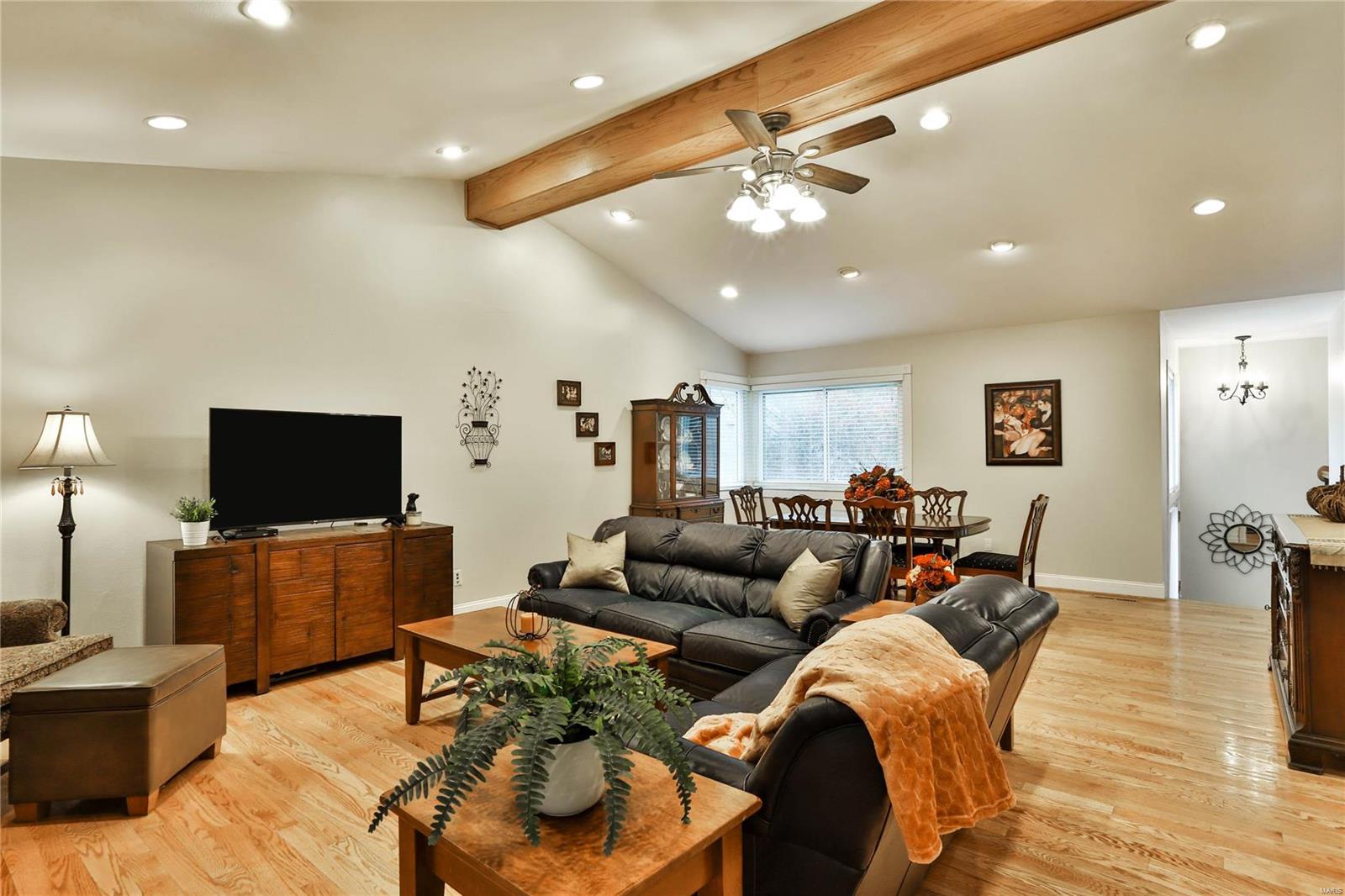 973 Beacon Woods Court