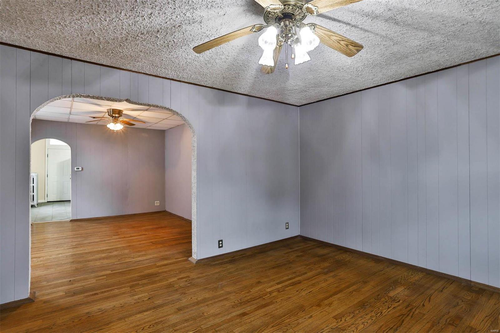 4142 Taft Avenue
