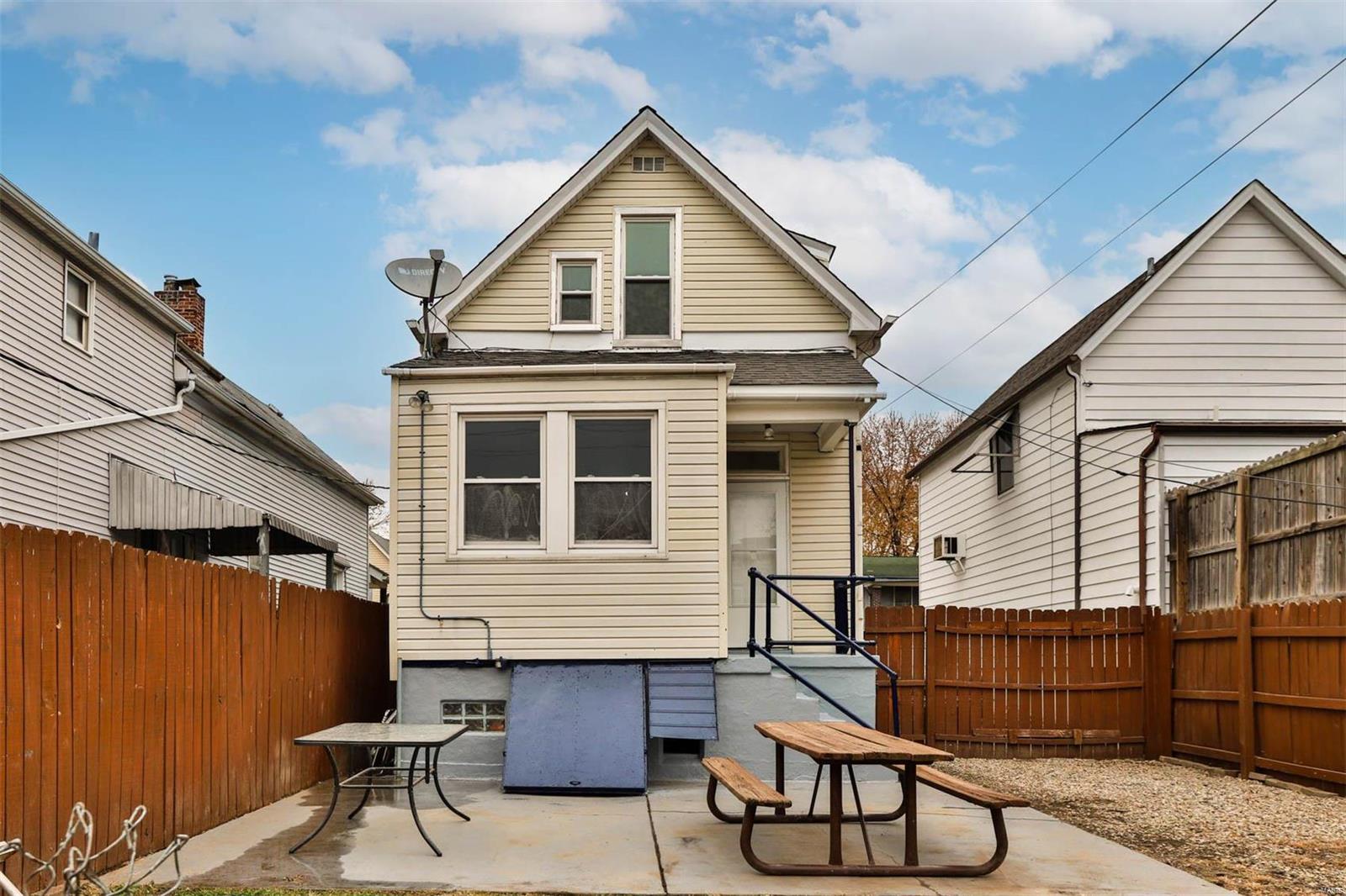 4142 Taft Avenue