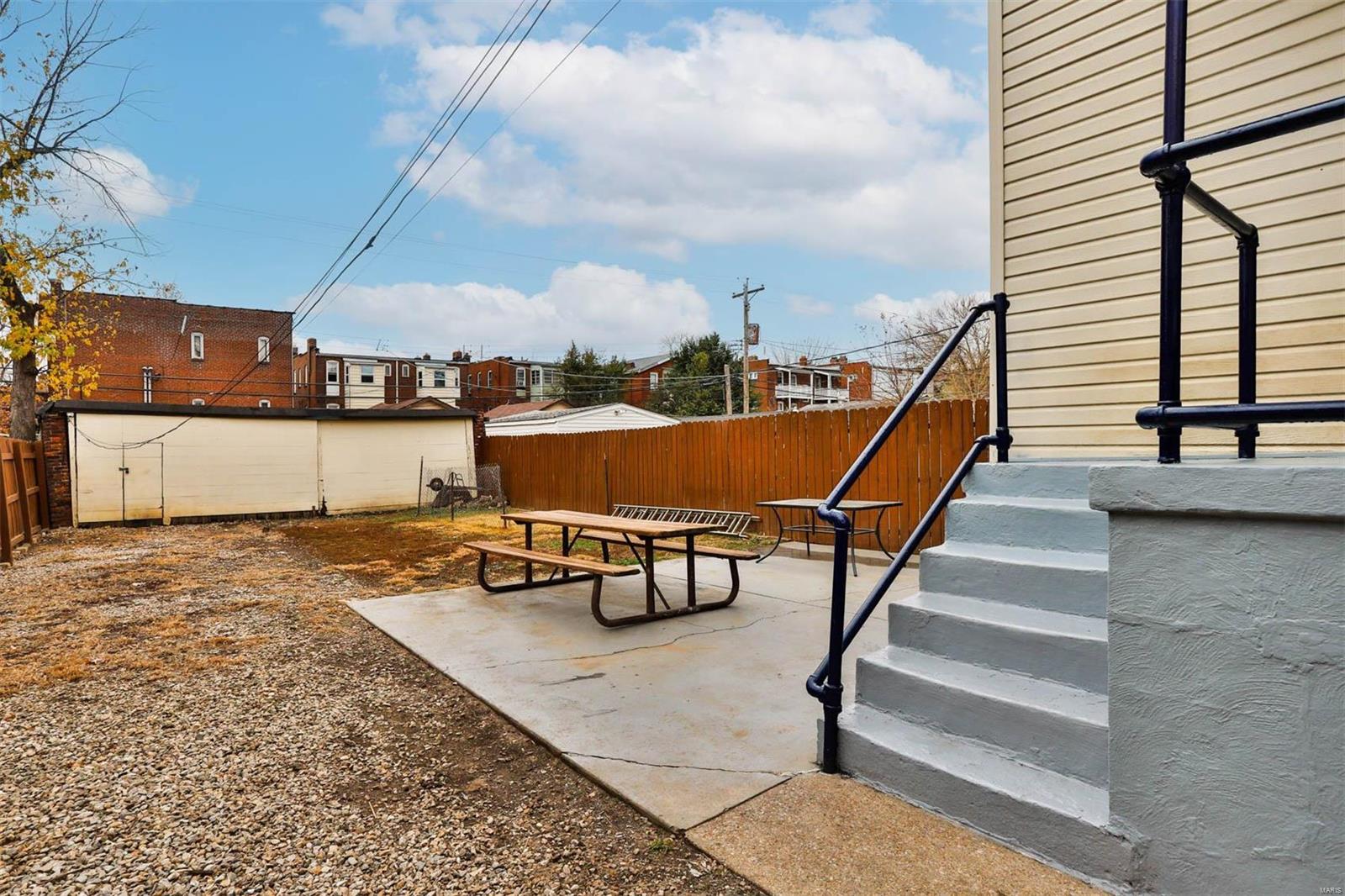 4142 Taft Avenue
