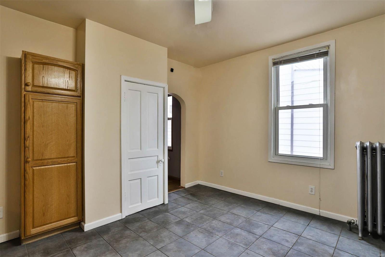 4142 Taft Avenue