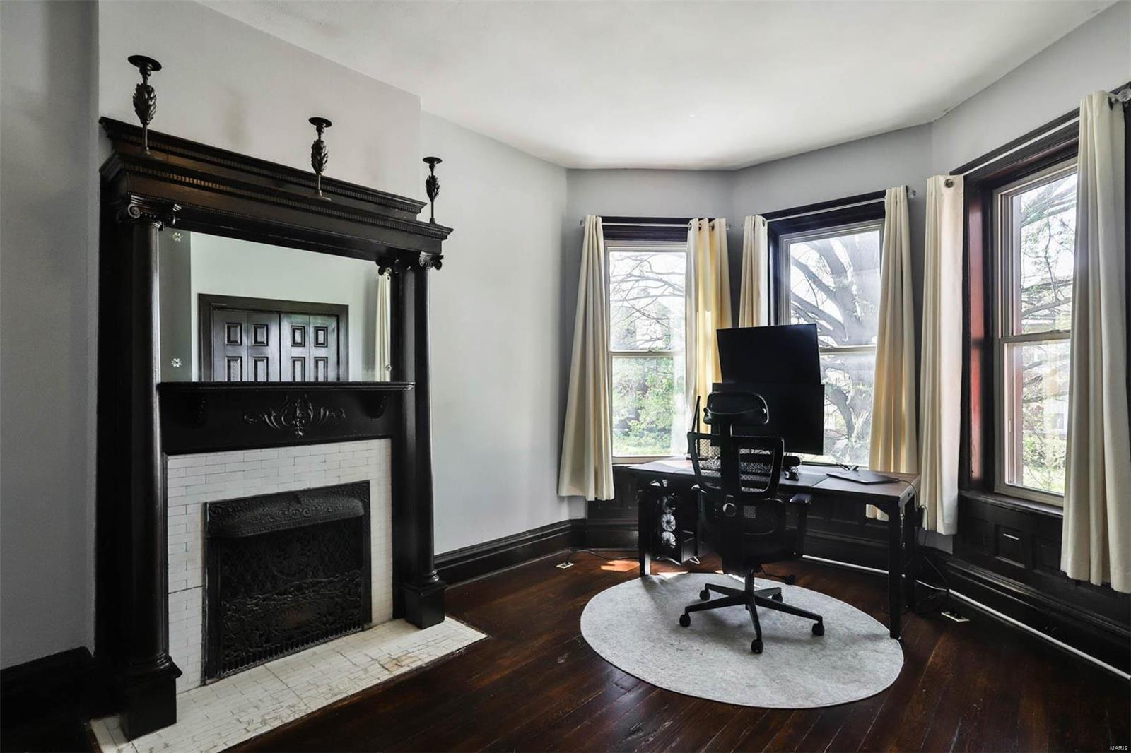 3219 Lafayette Avenue