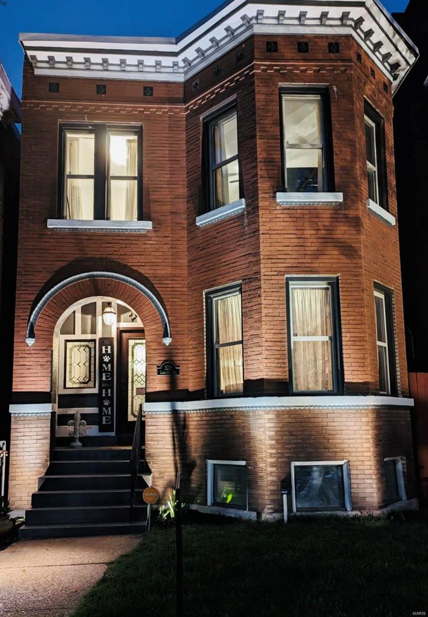 3219 Lafayette Avenue