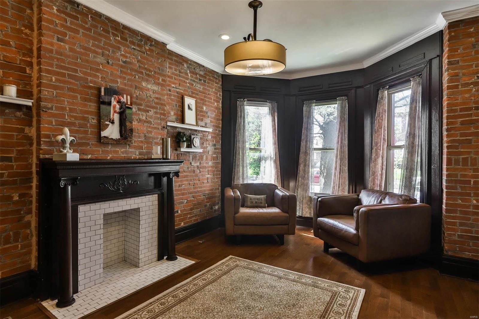3219 Lafayette Avenue